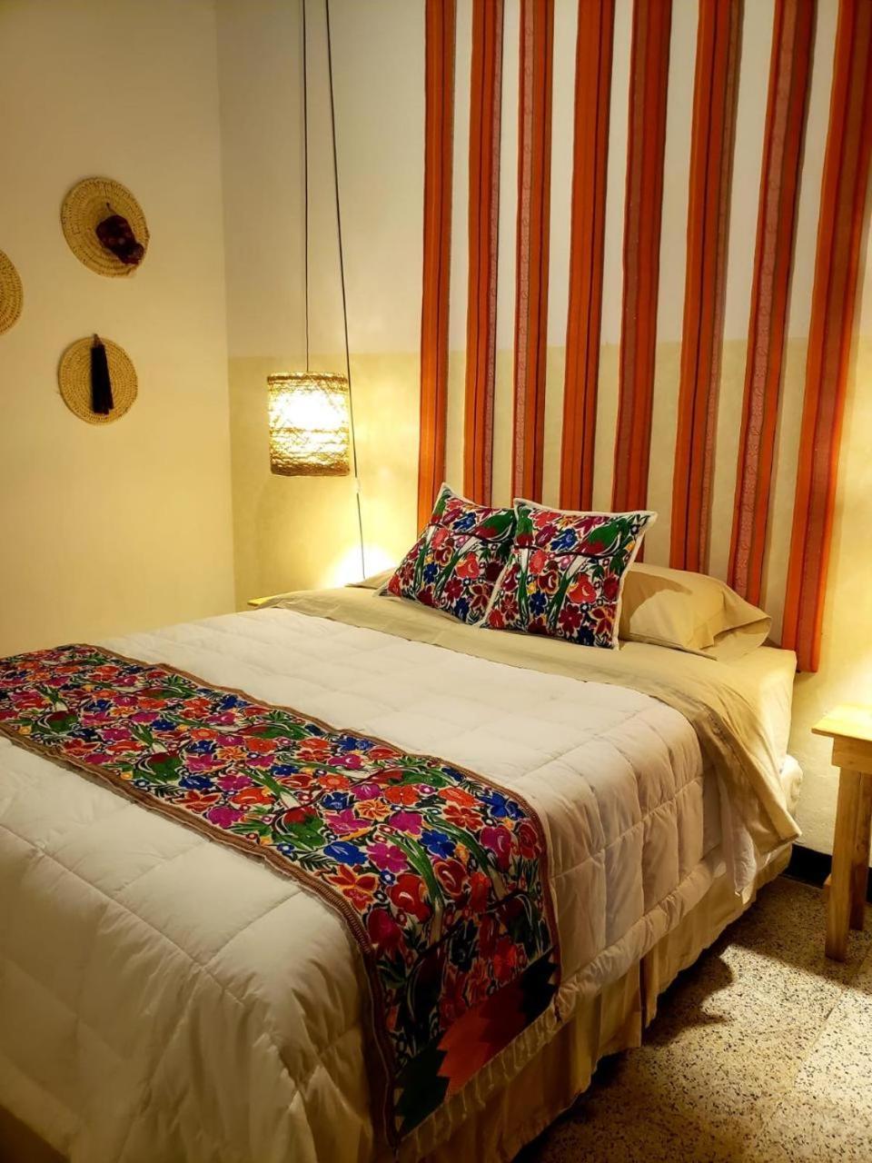 Luna Maya Boutique Hotel Antigua Exterior foto